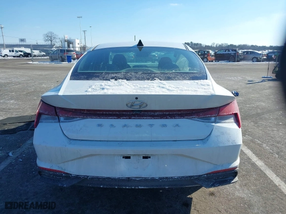 2022 Hyundai Elantra SE with VIN 5NPLL4AG9NH055757, listed as a IAAI auction lot 41419234 with 37,375 mi miles. Bid and sale history available at carsss.com. Image 17.