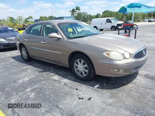 2007 Buick LaCrosse CXL with VIN 2G4WD582371198097, listed as a IAAI auction lot 42168438 with 1 mi miles. Bid and sale history available at carsss.com. Image 1.