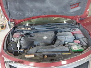 2014 Nissan Altima S with VIN 1N4AL3AP5EC270412, listed as a IAAI auction lot 41762094 with 181,907 mi miles and . Bid and sale history available at DreamBid. Image 10.