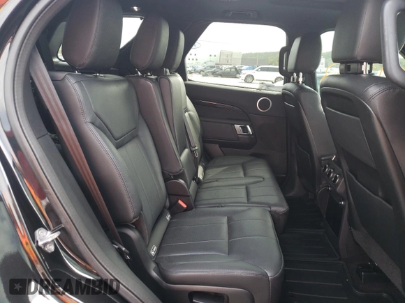 2019 Land Rover Discovery SE with VIN SALRG2RV2KA095180, listed as a Copart auction lot 60615802 with 64,332 mi miles. Bid and sale history available at carsss.com. Image 6.