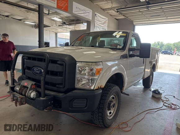 2012 Ford F-250 XL with VIN 1FDBF2B65CEC50857, listed as a IAAI auction lot 42788921 with 131,437 mi miles and . Bid and sale history available at DreamBid. Image 43.