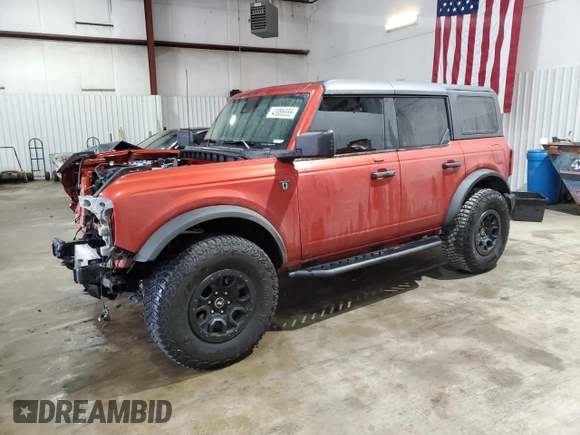 2022 Ford Bronco z VIN 1FMDE5BH9NLB59829, wystawiony jako Copart lot #43085555 z przebiegiem 16 727 mil mil oraz Czysty tytuł • Clean title. Historia ofert i sprzedaży dostępna na DreamBid. Obrazek 1.