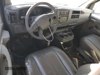 2003 GMC Savana Cargo Van with VIN 1GTHG35U231207418, listed as a Copart auction lot 83689644 with 87,250 mi miles and Salvage Title. Bid and sale history available at carsss.com. Image 8.