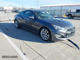 2013 Hyundai Genesis Coupe 3.8 R-Spec with VIN KMHHU6KJ3DU108753, listed as a IAAI auction lot 41383041 with 114,474 mi miles. Bid and sale history available at carsss.com. Image 1.