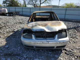 2003 Volkswagen Jetta GL с VIN 3VWRK69M03M060871, выставлен на аукционе Copart как лот 51785085 с пробегом Не указан миль и На запчасти • Non repairable. История ставок и продаж доступна на DreamBid. Изображение 5.