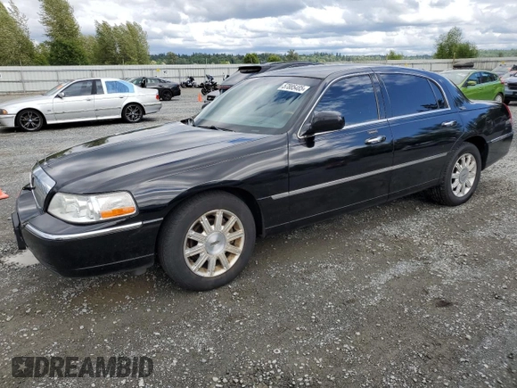 2008 Lincoln Town Car Limited z VIN 2LNHM82W58X651124, wystawiony jako Copart lot #57885485 z przebiegiem 244 887 mil mil oraz Czysty tytuł • Clean title. Historia ofert i sprzedaży dostępna na DreamBid. Obrazek 1.