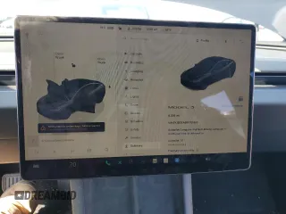 2024 Tesla Model 3 z VIN 5YJ3E1EA6RF731388, wystawiony jako Copart lot #50334065 z przebiegiem 8 305 mil mil oraz Szkoda całkowita • Salvage title. Historia ofert i sprzedaży dostępna na DreamBid. Obrazek 9.
