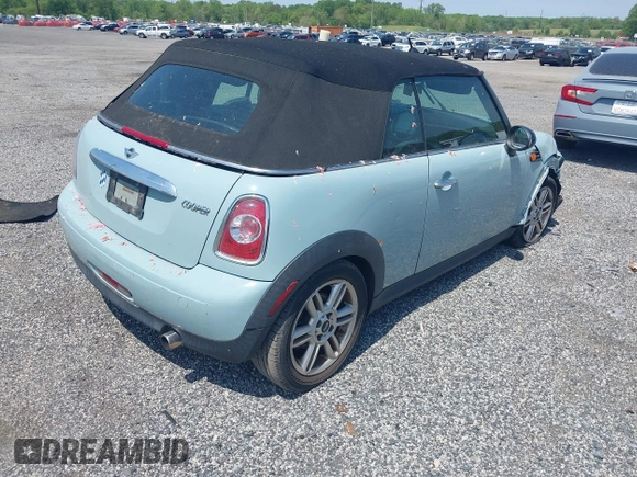 2014 MINI Convertible с VIN WMWZN3C51ET569556, выставлен на аукционе IAAI как лот 42176151 с пробегом 158 846 миль миль и . История ставок и продаж доступна на DreamBid. Изображение 4.