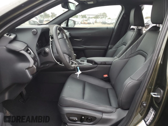 2024 Lexus UX with VIN JTHX6JBH3R2192570, listed as a Copart auction lot 86217824 with 3,155 mi miles and Salvage Title. Bid and sale history available at carsss.com. Image 7.