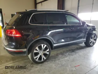 2017 Volkswagen Touareg Wolfsburg Edition с VIN WVGRF7BP5HD003159, выставлен на аукционе Copart как лот 45211865 с пробегом 120 393 миль миль и Списание • Salvage title. История ставок и продаж доступна на DreamBid. Изображение 3.