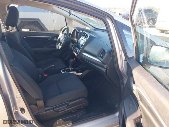 2019 Honda Fit LX with VIN 3HGGK5H45KM727956, listed as a IAAI auction lot 41673257 with 30,441 mi miles. Bid and sale history available at carsss.com. Image 5.