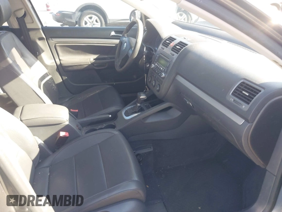 2005 Volkswagen Jetta 2.5L с VIN 3VWRG71K75M639246, выставлен на аукционе IAAI как лот 41937562 с пробегом 139 321 миль миль и . История ставок и продаж доступна на DreamBid. Изображение 5.