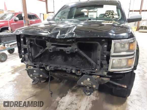 2015 Chevrolet Silverado 1500 LT with VIN 1GCVKREC1FZ186563, listed as a IAAI auction lot 41089120 with 156,261 mi miles. Bid and sale history available at carsss.com. Image 6.