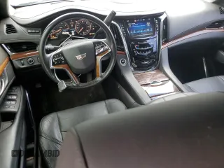 2015 Cadillac Escalade Luxury z VIN 1GYS4MKJ8FR576069, wystawiony jako Copart lot #56153035 z przebiegiem 200 008 mil mil oraz Tytuł czysty. Historia ofert i sprzedaży dostępna na DreamBid. Obrazek 8.