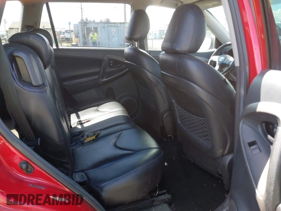2011 Toyota RAV4 Sport with VIN 2T3RK4DV1BW048295, listed as a IAAI auction lot 39304934 with 177,312 mi miles. Bid and sale history available at carsss.com. Image 8.