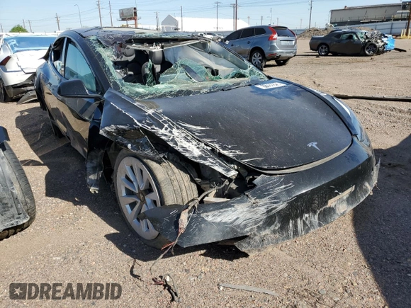 2023 Tesla Model 3 z VIN 5YJ3E1EA2PF460035, wystawiony jako Copart lot #61102025 z przebiegiem Nie podano mil oraz Szkoda całkowita • Salvage title. Historia ofert i sprzedaży dostępna na DreamBid. Obrazek 4.