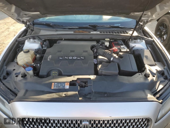 2018 Lincoln Continental Livery z VIN 1LN6L9HK3J5603553, wystawiony jako Copart lot #56590325 z przebiegiem 43 235 mil mil oraz Szkoda całkowita • Salvage title. Historia ofert i sprzedaży dostępna na DreamBid. Obrazek 11.