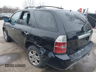 2005 Acura MDX Touring with VIN 2HNYD18925H501467, listed as a IAAI auction lot 41385990 with 271,223 mi miles. Bid and sale history available at carsss.com. Image 3.