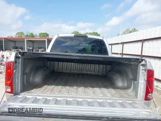 2005 Dodge 1500 ST with VIN 1D7HA16K05J615492, listed as a IAAI auction lot 41937074 with 153,423 mi miles. Bid and sale history available at carsss.com. Image 8.