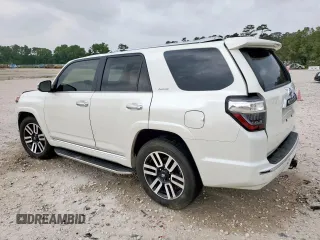 2019 Toyota 4Runner SR5 z VIN JTEZU5JR3K5196751, wystawiony jako Copart lot #57701485 z przebiegiem 54 439 mil mil oraz Szkoda całkowita • Salvage title. Historia ofert i sprzedaży dostępna na DreamBid. Obrazek 2.