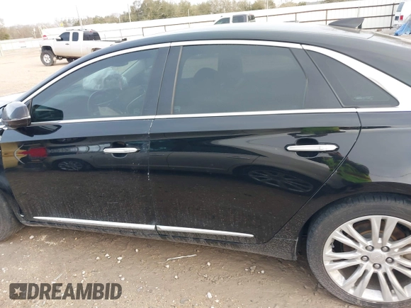 2018 Cadillac XTS Luxury with VIN 2G61M5S31J9135706, listed as a IAAI auction lot 41572396 with 140,539 mi miles. Bid and sale history available at carsss.com. Image 14.