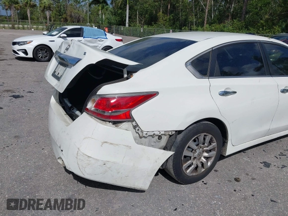 2015 Nissan Altima 2.5 S with VIN 1N4AL3AP5FC297935, listed as a IAAI auction lot 41963576 with 225,230 mi miles. Bid and sale history available at carsss.com. Image 12.
