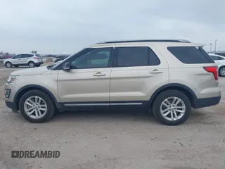 2017 Ford Explorer XLT with VIN 1FM5K7D85HGC13162, listed as a IAAI auction lot 41932791 with 72,030 mi miles and . Bid and sale history available at DreamBid. Image 14.