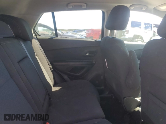 2022 Chevrolet Trax LS with VIN KL7CJNSMXNB513370, listed as a Copart auction lot 47117355 with 35,858 mi miles and Salvage Title. Bid and sale history available at carsss.com. Image 10.