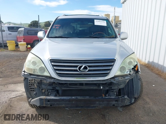 2008 Lexus GX 470 with VIN JTJBT20X380153246, listed as a IAAI auction lot 42004558 with 290,219 mi miles. Bid and sale history available at carsss.com. Image 13.