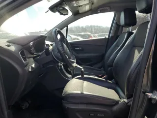 2018 Chevrolet Trax LT with VIN KL7CJPSB3JB710840, listed as a Copart auction lot 46485145 with 61,459 mi miles and Salvage Title. Bid and sale history available at carsss.com. Image 7.
