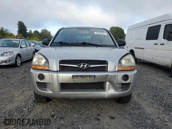 2009 Hyundai Tucson GLS with VIN KM8JM12B79U113216, listed as a Copart auction lot 75191434 with 132,677 mi miles and Salvage Title. Bid and sale history available at carsss.com. Image 5.