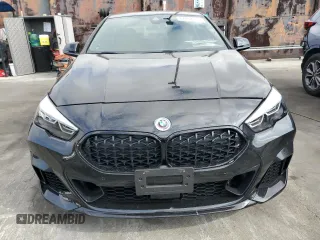 2022 BMW 2 Series M235i xDrive with VIN WBA13AL04N7L11603, listed as a Copart auction lot 67852563 with 5,828 mi miles. Bid and sale history available at carsss.com. Image 5.