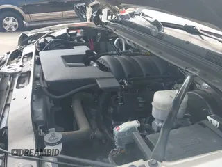 2016 Chevrolet Suburban LT z VIN 1GNSCHKC6GR408151, wystawiony jako IAAI lot #42629415 z przebiegiem 108 696 mil mil oraz . Historia ofert i sprzedaży dostępna na DreamBid. Obrazek 19.