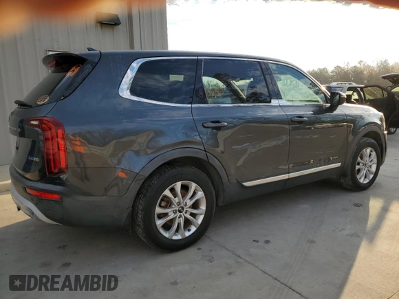 2020 Kia Telluride LX with VIN 5XYP24HC5LG043570, listed as a Copart auction lot 45135135 with 69,634 mi miles and Salvage Title. Bid and sale history available at carsss.com. Image 3.