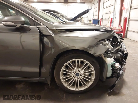 2015 Ford Fusion SE with VIN 3FA6P0H96FR293510, listed as a IAAI auction lot 41897900 with 76,744 mi miles and . Bid and sale history available at carsss.com. Image 18.