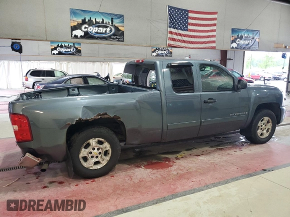 2007 Chevrolet Silverado 1500 LT w/1LT with VIN 2GCEC19J971592270, listed as a Copart auction lot 62802494 with 127,983 mi miles and Non Repairable. Bid and sale history available at carsss.com. Image 3.