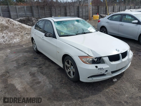 2006 BMW 3 Series 325xi with VIN WBAVD13556KV03735, listed as a IAAI auction lot 41768087 with 1 mi miles. Bid and sale history available at carsss.com. Image 1.