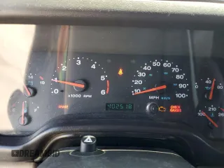 2002 Jeep Wrangler Sport с VIN 1J4FA49SX2P738105, выставлен на аукционе Copart как лот 60320775 с пробегом 402 518 миль миль и Списание • Salvage title. История ставок и продаж доступна на DreamBid. Изображение 9.