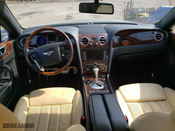 2006 Bentley Continental Flying Spur with VIN SCBBR53W06C032405, listed as a Copart auction lot 71853094 with 92,408 mi miles and Clean Title. Bid and sale history available at carsss.com. Image 8.