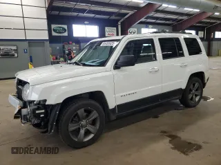 2015 Jeep Patriot High Altitude z VIN 1C4NJPFA0FD157556, wystawiony jako Copart lot #55453425 z przebiegiem 97 409 mil mil oraz Szkoda całkowita • Salvage title. Historia ofert i sprzedaży dostępna na DreamBid. Obrazek 1.