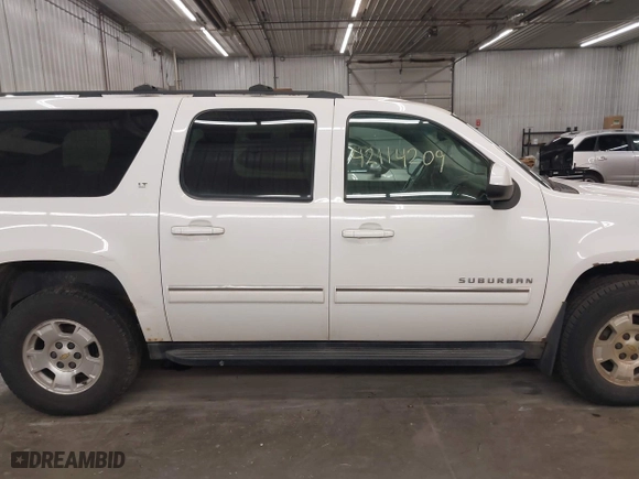 2013 Chevrolet Suburban LT with VIN 1GNSKJE74DR145680, listed as a IAAI auction lot 42114209 with 178,052 mi miles. Bid and sale history available at carsss.com. Image 14.
