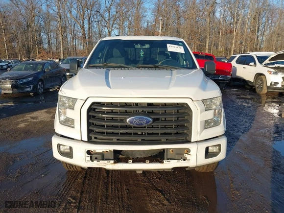 2015 Ford F-150 XLT w/HD Payload Pkg with VIN 1FTFW1EF6FFC66723, listed as a IAAI auction lot 41303476 with 203,999 mi miles. Bid and sale history available at carsss.com. Image 12.