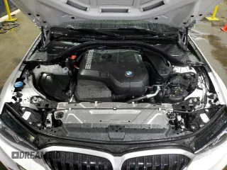2025 BMW 3 Series 330i xDrive with VIN 3MW89CW01S8F06766, listed as a Copart auction lot 45226055 with 7,422 mi miles and Clean Title. Bid and sale history available at carsss.com. Image 11.