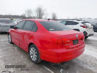 2012 Volkswagen Jetta SE с VIN 3VWDX7AJ0CM355083, выставлен на аукционе IAAI как лот 41396037 с пробегом 197 520 миль миль и . История ставок и продаж доступна на DreamBid. Изображение 3.