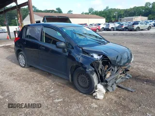 2011 Nissan Versa S with VIN 3N1BC1CP6BL393204, listed as a IAAI auction lot 42638996 with 292,274 mi miles and . Bid and sale history available at DreamBid. Image 1.
