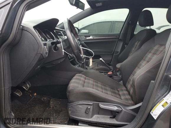 2018 Volkswagen Golf GTI S with VIN 3VW547AU1JM254669, listed as a Copart auction lot 39706134 with 81,176 mi miles. Bid and sale history available at carsss.com. Image 7.