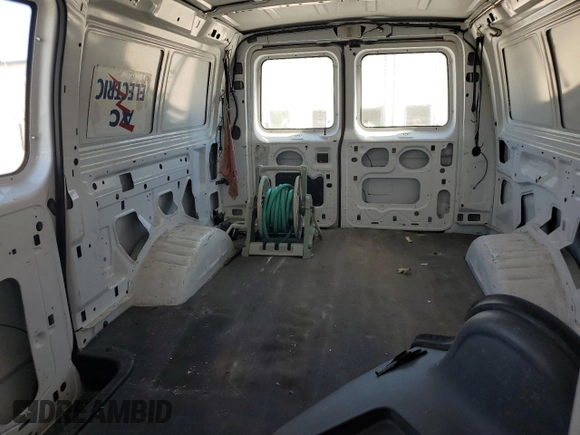 2007 Ford Econoline Cargo Commercial with VIN 1FTNE24W27DA89008, listed as a Copart auction lot 63092705 with 132,447 mi miles and Clean title. Bid and sale history available at DreamBid. Image 10.