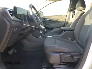 2024 Buick Encore GX Preferred z VIN KL4AMBS29RB091333, wystawiony jako Copart lot #64447795 z przebiegiem 1 575 mil mil oraz Szkoda całkowita • Salvage title. Historia ofert i sprzedaży dostępna na DreamBid. Obrazek 7.