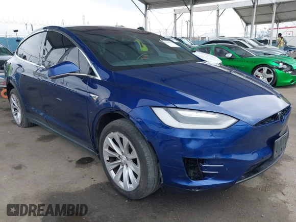 2016 Tesla Model X 70D z VIN 5YJXCBE29GF018794, wystawiony jako IAAI lot #42129574 z przebiegiem 51 814 mil mil oraz . Historia ofert i sprzedaży dostępna na DreamBid. Obrazek 1.