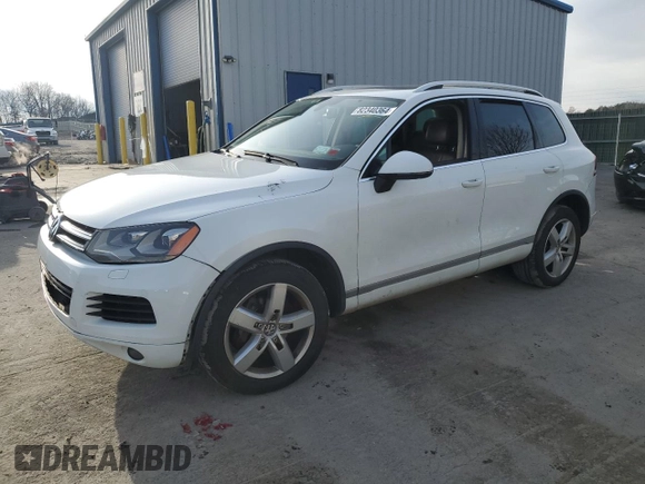 2013 Volkswagen Touareg Lux with VIN WVGEF9BP5DD000427, listed as a Copart auction lot 82340364 with Not Provided miles and Salvage Title. Bid and sale history available at DreamBid. Image 1.